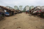 ငလွ်င္ထပ္လႈပ္မည့္သတင္းေၾကာင့္ ကားေမာင္းသြားလွ်င္ပင္ တုန္ခါသြားသည့္ ယုဇန အိမ္ရာတိုက္ခတ္မ်ားတြင္ေနသူမ်ားမွာ စိုးရိမ္လွ်က္ရွိၾကသည္