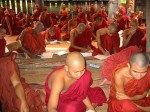 myanmar2002-mandalay-schule-moenche-klein