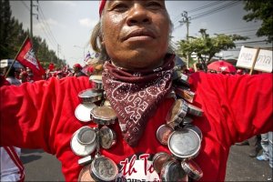 ရိုးရာအစဥ္အလာမ်ားကိုယံုၾကည္သည့္ UDD အဖြဲ ့၀င္တစ္ဦး