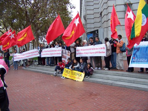 ၂၀၁၀ နအဖ ၏ အတုအေယာင္ေရြးေကာက္ပြဲ အား ဆန္ဖရန္ စစၥကို ေရာက္ ျမန္မာ မ်ား က ကန္ ့ကြက္ၾကစဥ္