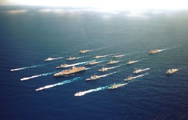 USS Abraham Lincoln (CVN 72) ဦးေဆာင္ေသာ အမွတ္(၉)ေလယာဥ္္တင္တိုက္ခိုက္ေရးတပ္ (CSG-9)