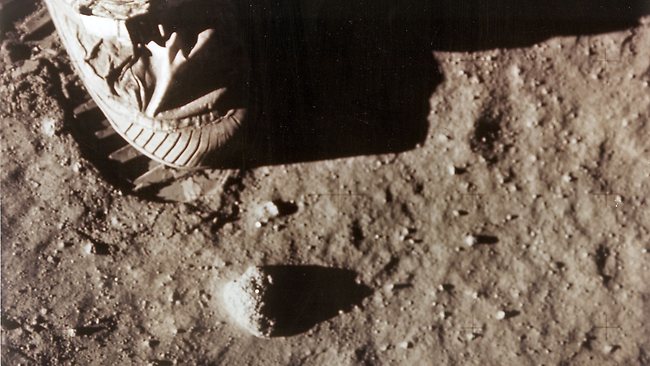 182485-armstrong-on-the-moon