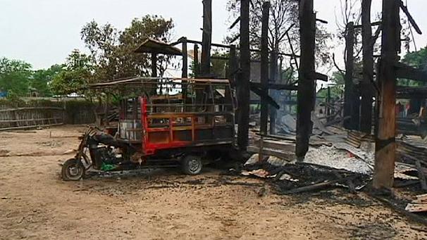 606x341_236510_buddhist-mob-burns-muslims-houses-i